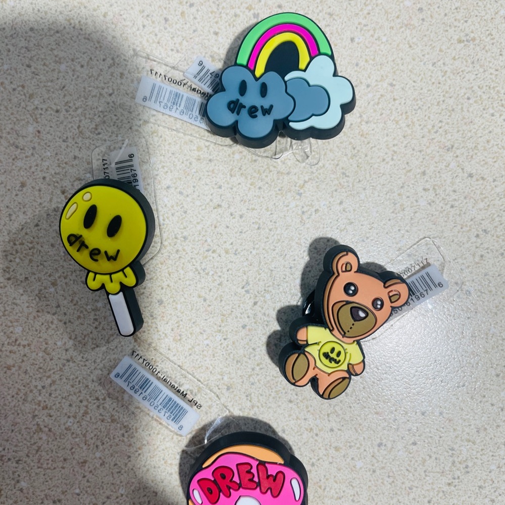 Crocs charms - Picture 3 of 4